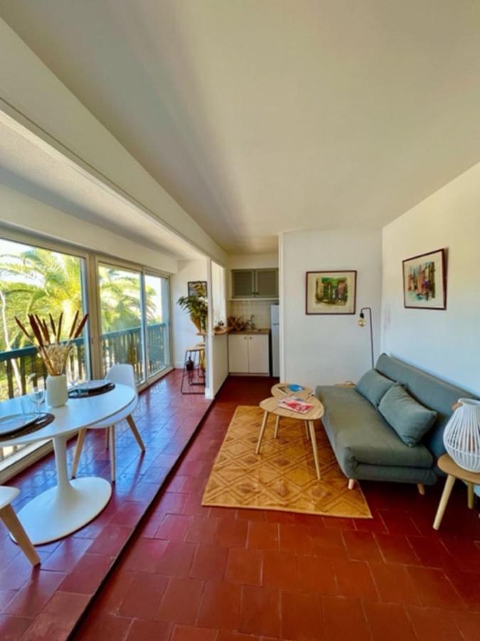 35M With Pool For Couple In Saint Tropez Apartment Exterior photo